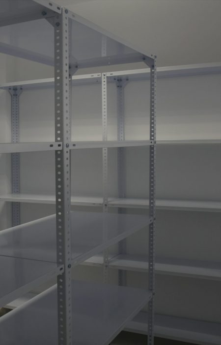 estanterias-angulo-ranurado4